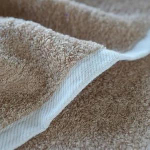 „Plain” veido rankšluostis alternate image